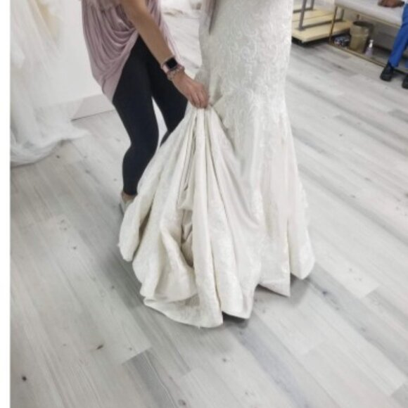 Eddy K Wedding Dress - Picture 2 of 5